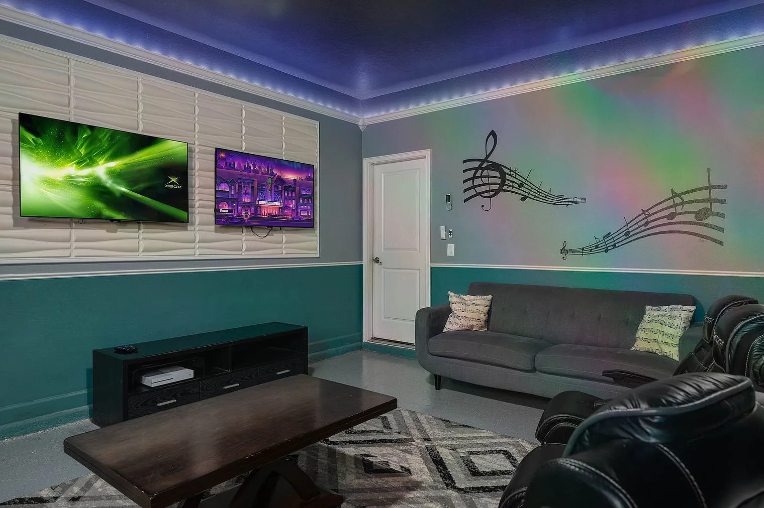 8 bed, 5.0 bath, 3907 sqft, $12,812 — Photo 4