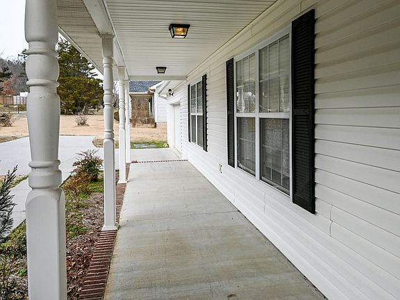 4th image of 4211 Blue Springs Rd