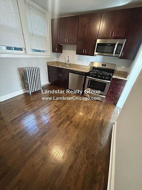 2 bed, 1.0 bath, $1,660 — Photo 1