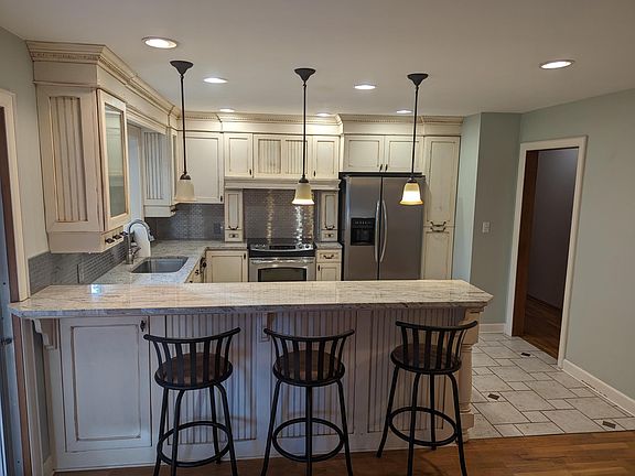 Bar and kitchen