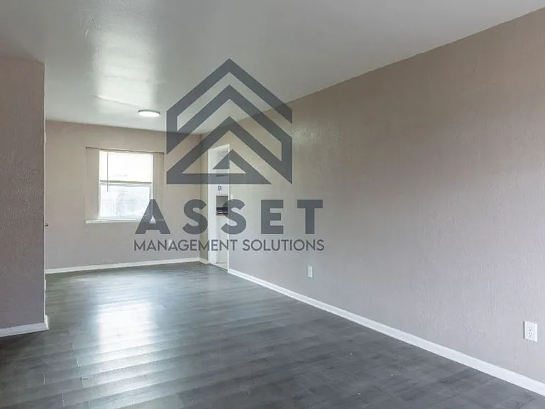 2208 SW 61st Ter — Photo 14