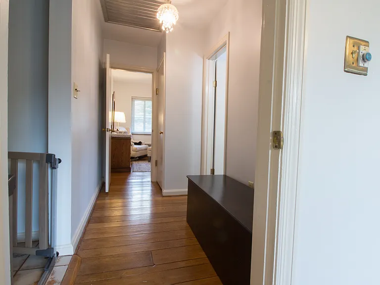 6904 Euclid Ave — Photo 25