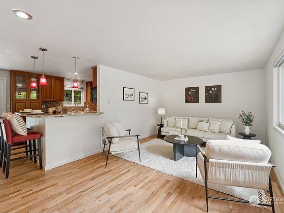 5th image of 23215 34th Avenue W