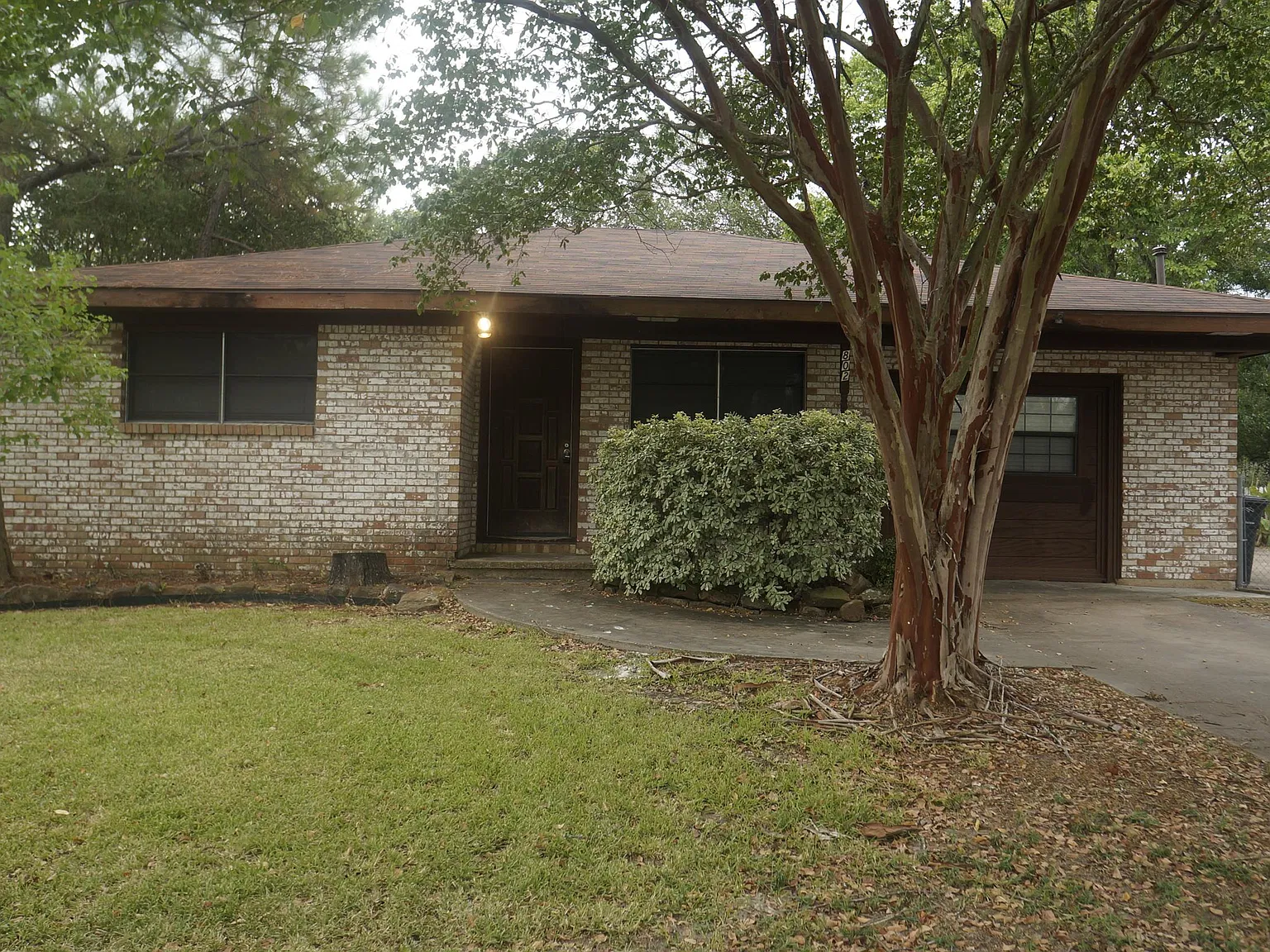 802 Thomas Street - 1 — Photo 1