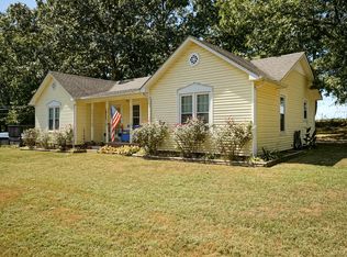 185 Treetop Trl, Lawrenceburg, TN 38464