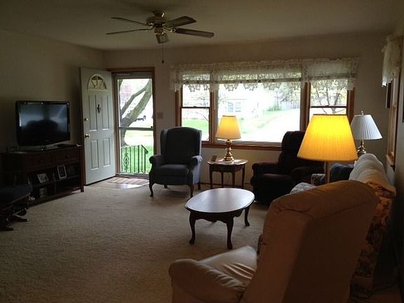 4th image of 133 Terrace Dr