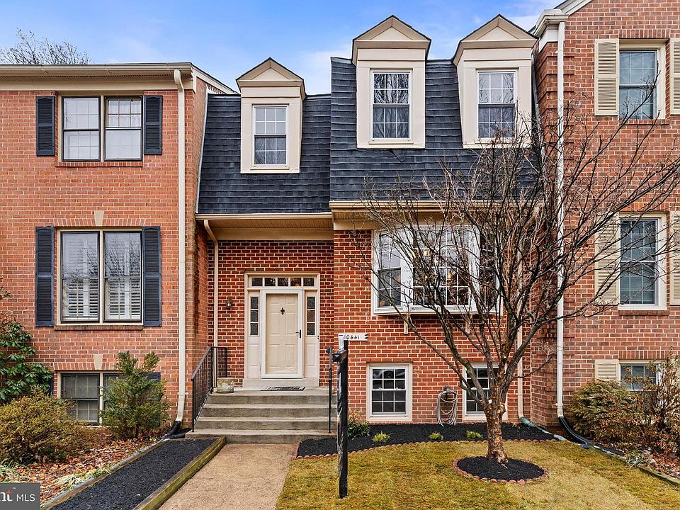 1st image of 10441 Carriagepark Ct