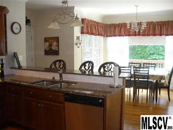 4th image of 1450 Obrian Dr