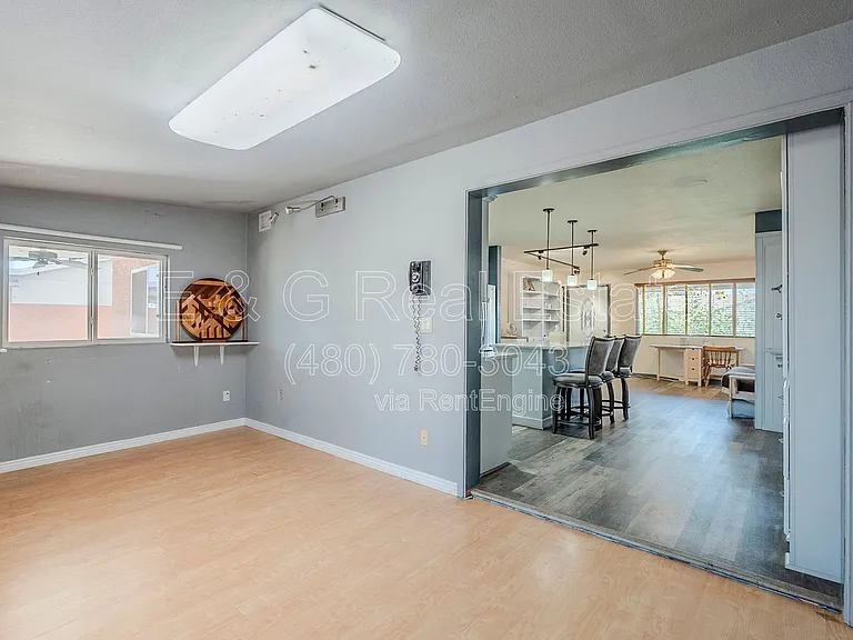 1022 W Apollo Ave — Photo 43