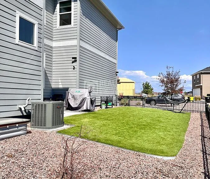 9056 Wolf Valley Dr — Photo 2