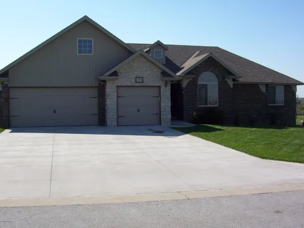 1477 S Appomattox Ave, Republic, MO 65738