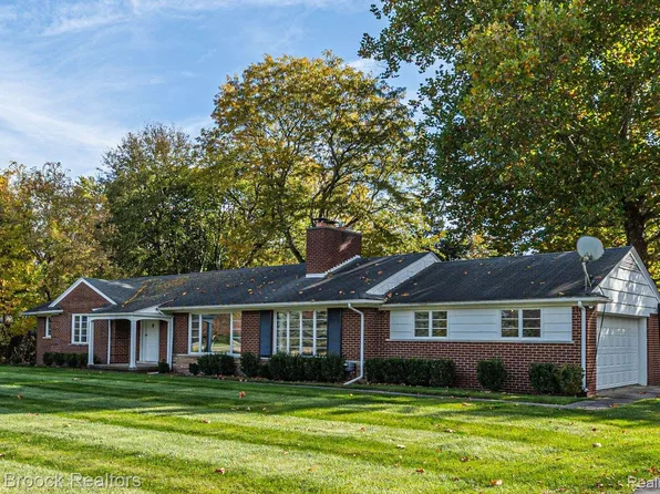 4823 Wye Oak Rd, Bloomfield Hills, MI 48301