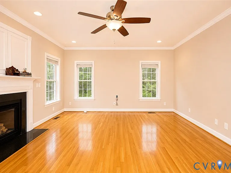 11320 Sadler Oaks Dr — Photo 18