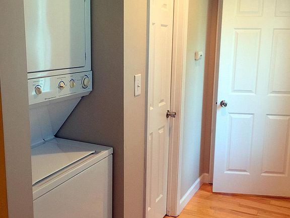 LAUNDRY STATION