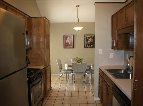4th image of 4540 Karen Ln