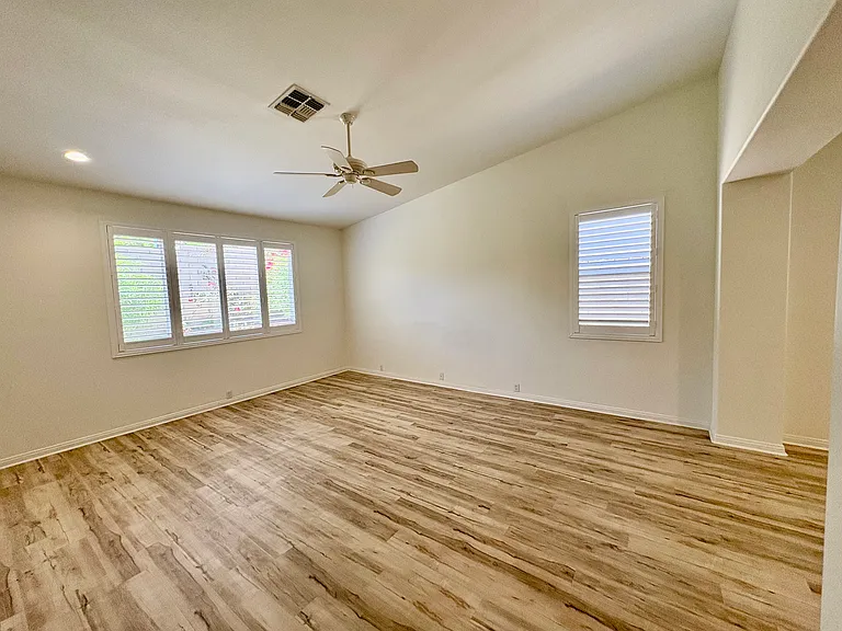 SPACIOUS PRIMARY SUITE WITH WALIN CLOSET