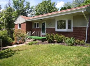 712 Ramon Dr, Pittsburgh, PA 15238