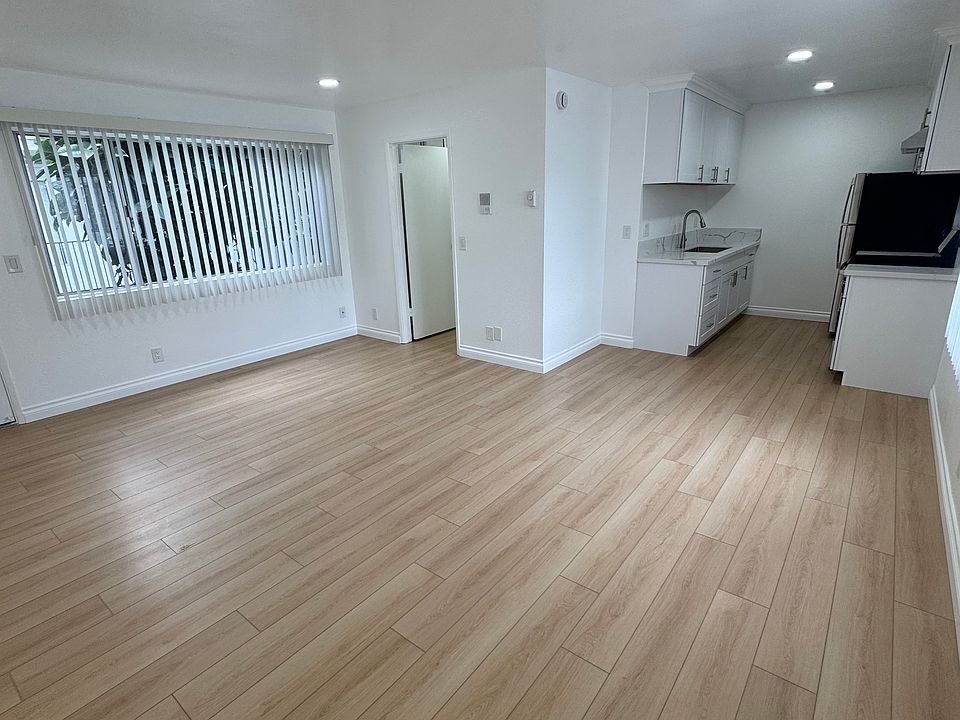 1st image of 4030 Front St APT 13