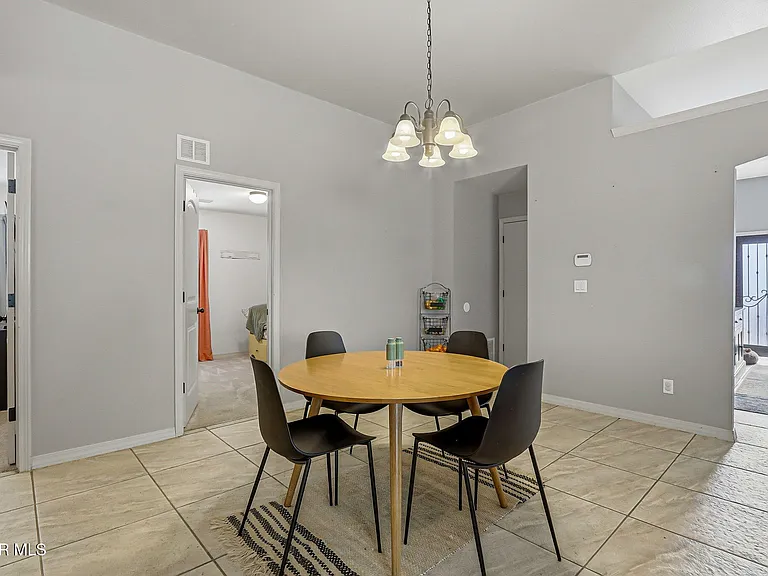 3853 Loma Brisa Dr — Photo 8