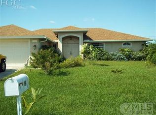 132 SE 5th Pl, Cape Coral, FL 33990