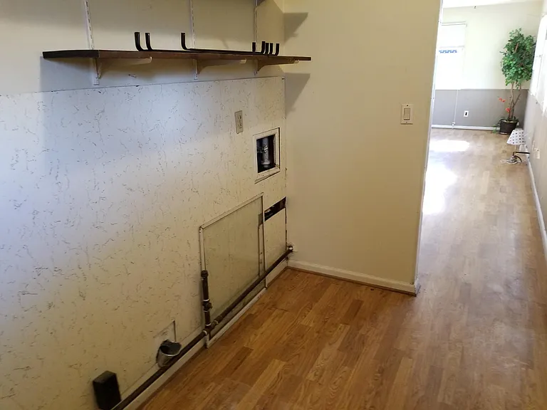 1st floor laundry