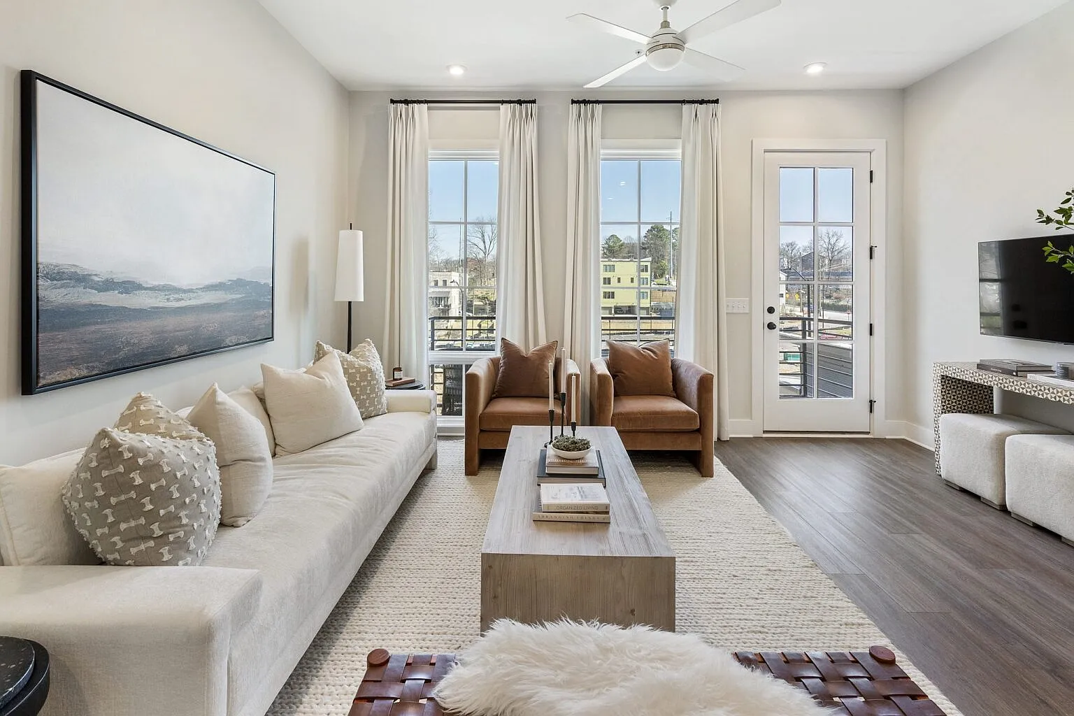 1 bed, 712 sqft, $2,275 — Photo 1