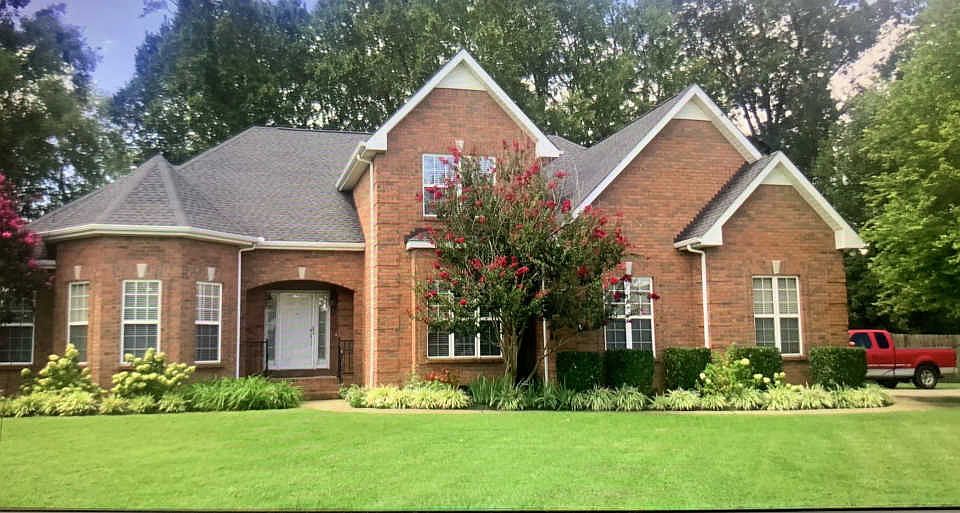 1st image of 124 Regina Ct