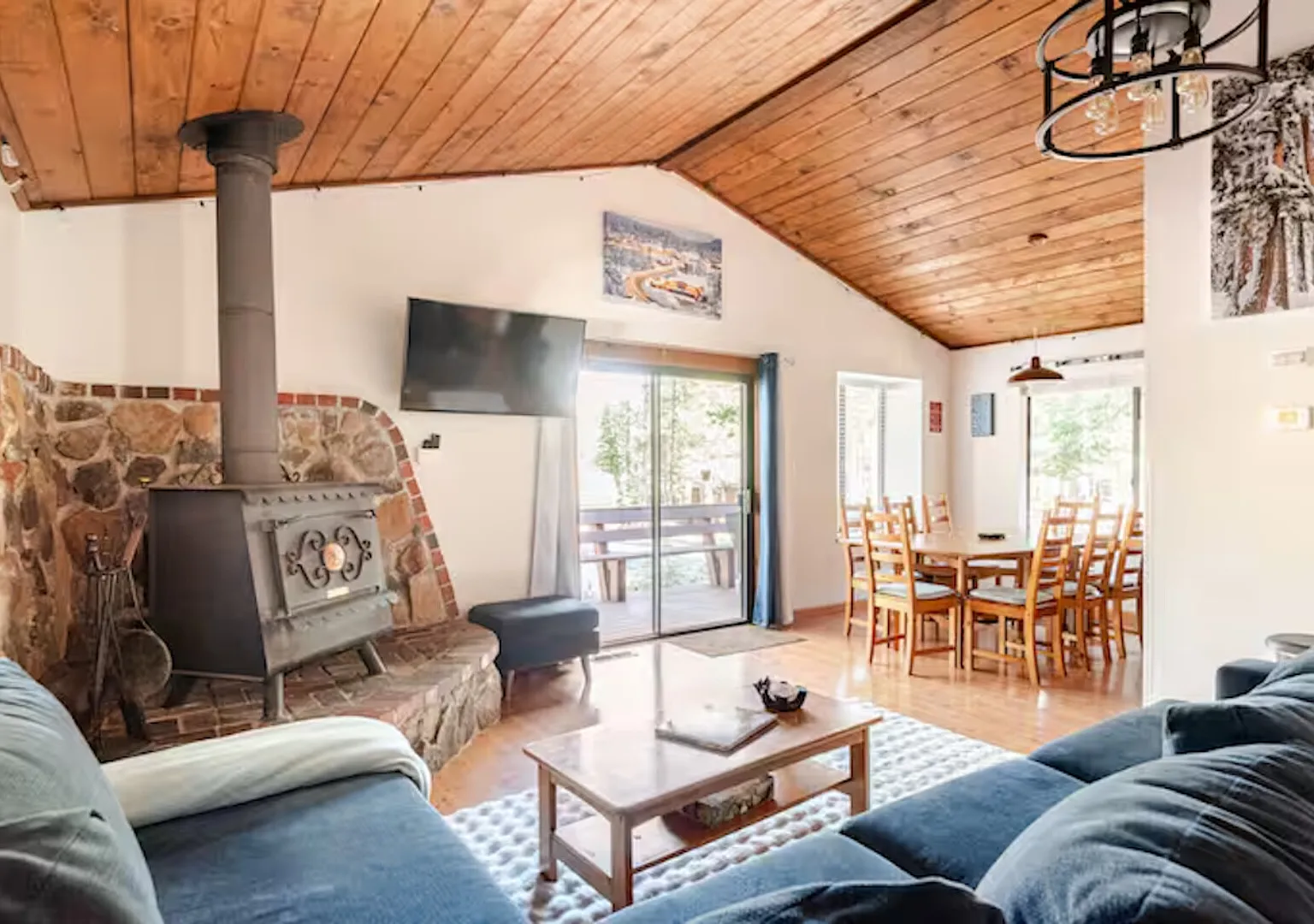 Hot Tub Home in Tahoe Donner - Truckee — Photo 1