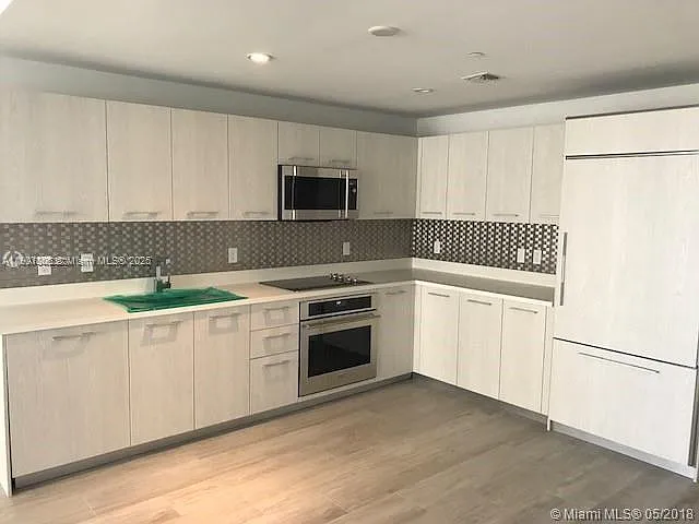 55 SW 9th St #2510 — Photo 2