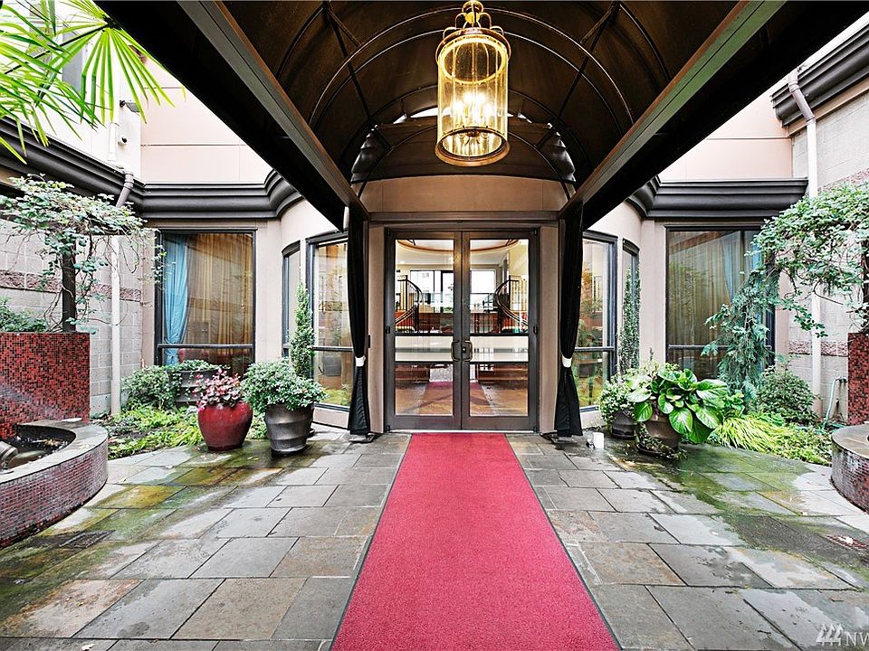 1st image of 323 Queen Anne Ave N APT 300