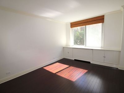 220 E 65th St APT 4G, New York, NY, 10065