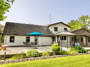 8869 Pine St, Lakeview, OH
