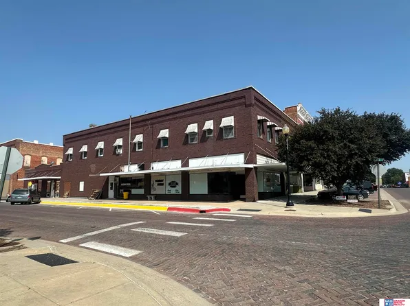 401 5th St, Fairbury, NE 68352