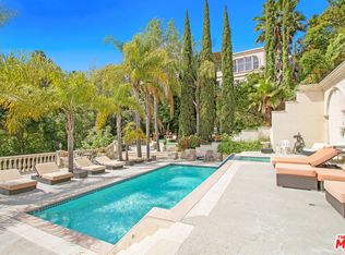 3780 1/2 Multiview Dr, Los Angeles, CA 90068