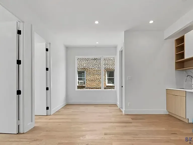 408 Hawthorne St #4A — Photo 3
