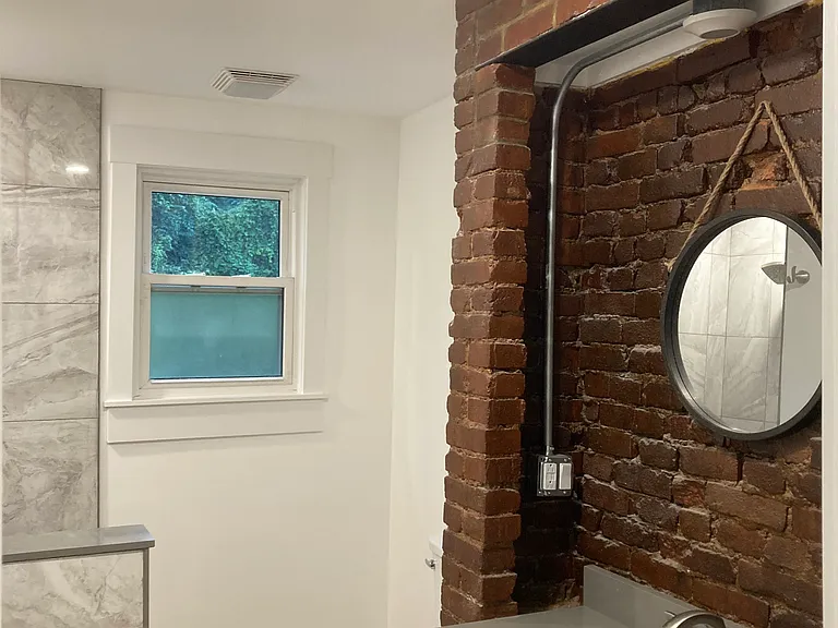 4455 Gladstone St — Photo 19