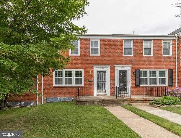 1583 Doxbury Rd — Photo 1