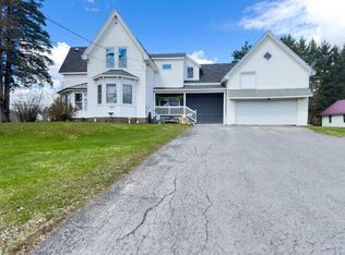 30 Park St, Presque Isle, ME 04769