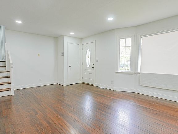 4th image of 24 Sunfield Circle