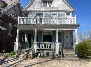 2671 N Palmer St, Milwaukee, WI 53212