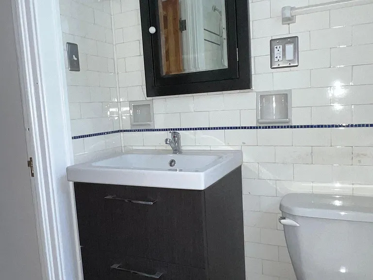 7 Law St #3 — Photo 25