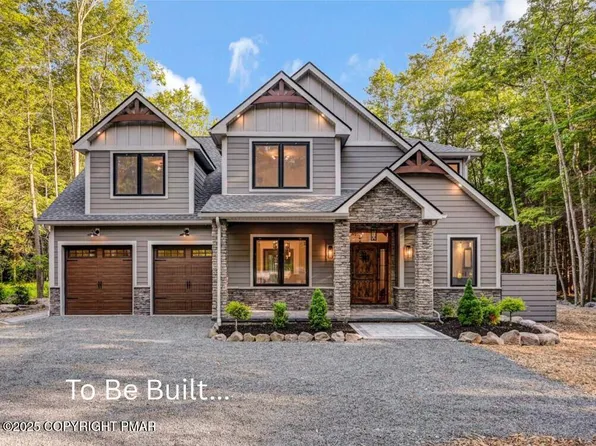 8/7 Sweet Briar Rd, Pocono Pines, PA 18350