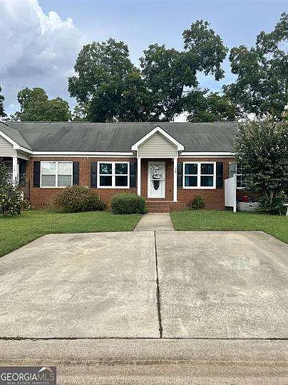 115 Northpointe Dr — Photo 1