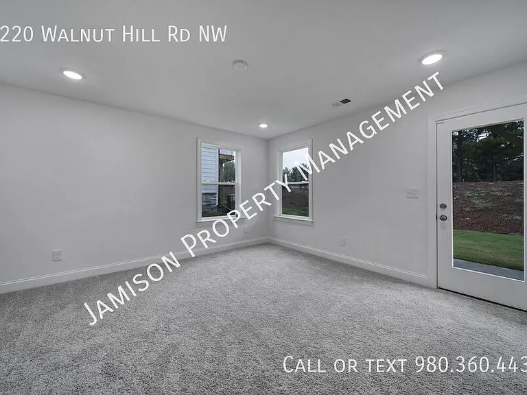 9220 Walnut Hill Rd NW — Photo 25