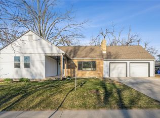 2120 18th St SW, Cedar Rapids, IA 52404