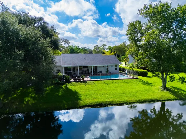 13951 Barberry Court, Wellington, FL 33414