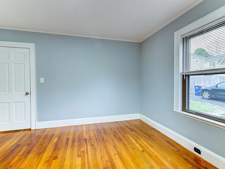 4 Weston Ave #2 — Photo 15