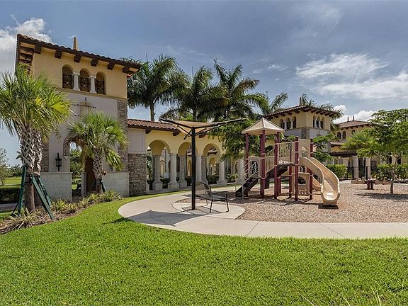 4th image of 12570 Ghiberti Cir Unit 201