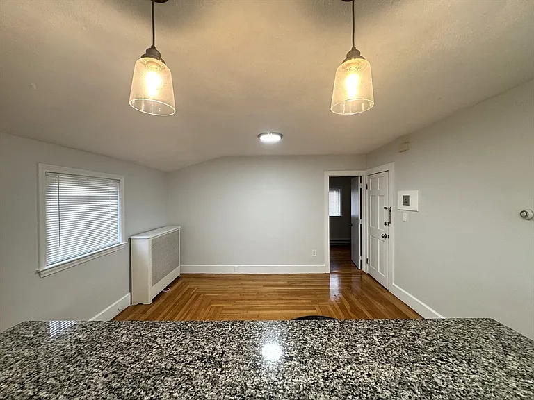 41 Staples Ave #3 — Photo 5