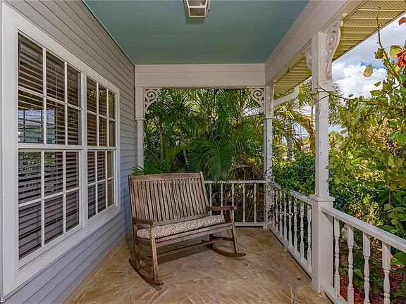 3rd image of 4006 SW 25th Pl